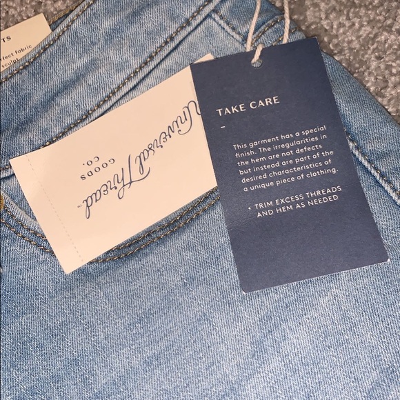 Women’s Jeans - Picture 3 of 4